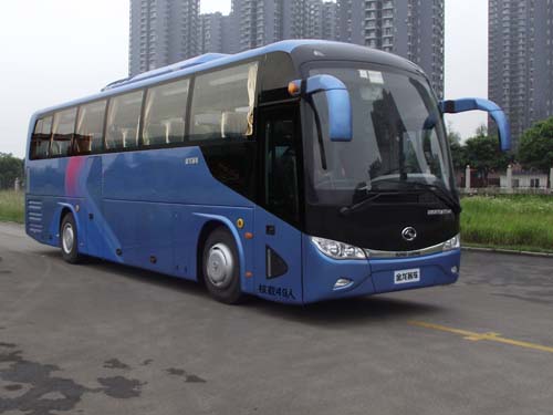 金龙11米24-47座客车(XMQ6113BYN4C)