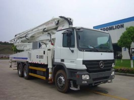 混凝土泵车