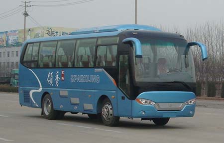 中通8.8米24-37座客车(LCK6880H)