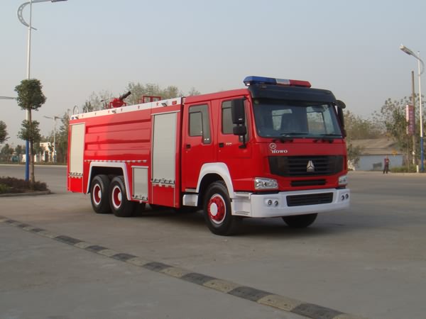 江特牌JDF5280GXFPM120Z泡沫消防车
