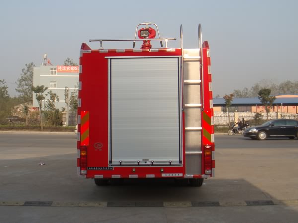 江特牌JDF5280GXFPM120Z泡沫消防车公告图片
