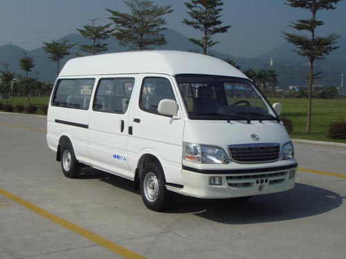 金龙5米10-11座轻型客车(XMQ6500AEG4D)