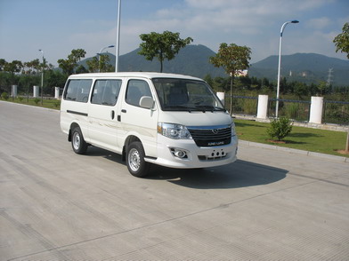 金龙5米6-9座轻型客车(XMQ6501AEG4)