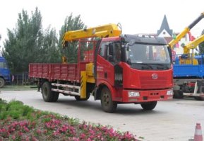 铁运牌MQ5164JSQJ随车起重运输车
