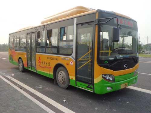 五洲龙10.5米24-40座混合动力城市客车(WZL6101PHEVGEG4)