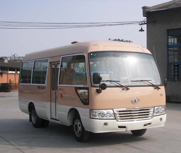解放6米10-23座客车(CDL6608EC1)