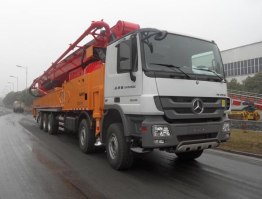 混凝土泵车