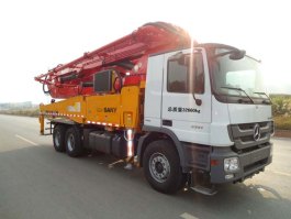 混凝土泵车
