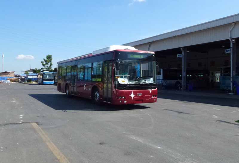 南车时代12米24-39座混合动力城市客车(TEG6129CHEV-N01)