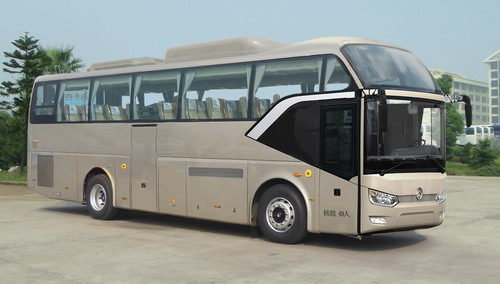 金旅10.5米24-47座客车(XML6102J35NZ)