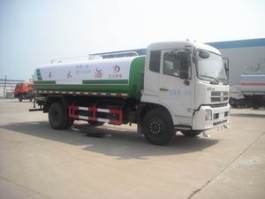 洒水车