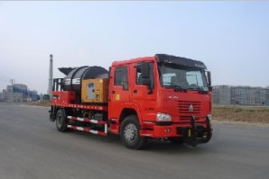 路面养护车