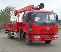 随车起重运输车
