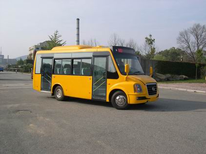 黄海7.2米15-23座城市客车(DD6720B01FN)