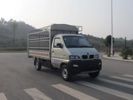 仓栅式运输车