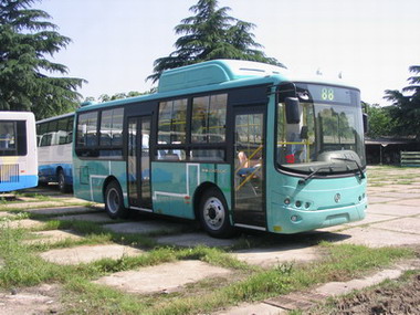 亚星8.1米12-31座城市客车(JS6811GHC)