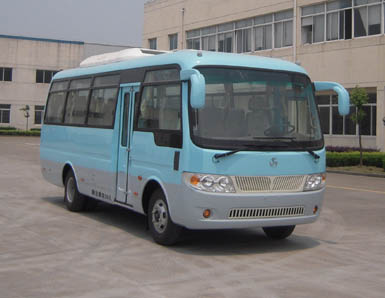 金南7.3米24-29座客车(XQX6720N5Y)