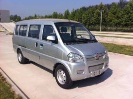 北京牌BJ6451L3R-BEV型纯电动多用途乘用车