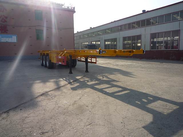 金君卫12.5米34.8吨3轴集装箱运输半挂车(HJF9400TJZ)