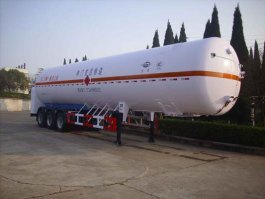 低温液体运输半挂车