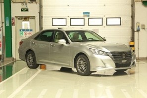 丰田牌TV7255RoyalSln5型轿车