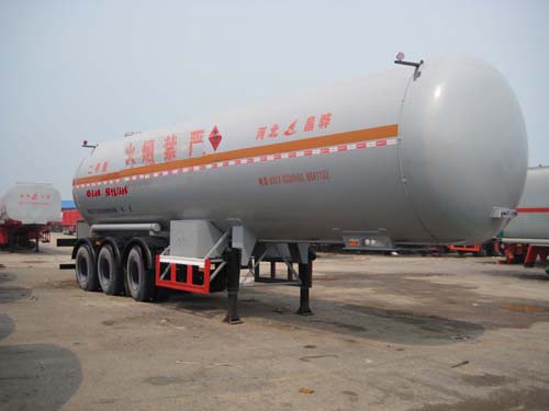 昌骅11.5米27吨3轴液化气体运输半挂车(HCH9405GYQ)