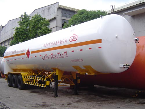 久远13米19吨3轴低温液体运输半挂车(KP9400GDY)