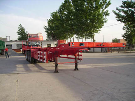 劲越15米33吨3轴集装箱运输半挂车(LYD9401TJZG)