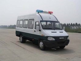 囚车