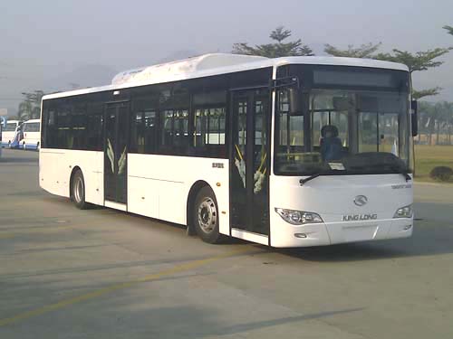 金龙12米10-45座纯电动城市客车(XMQ6127AGBEV7)