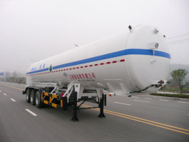 低温液体运输半挂车