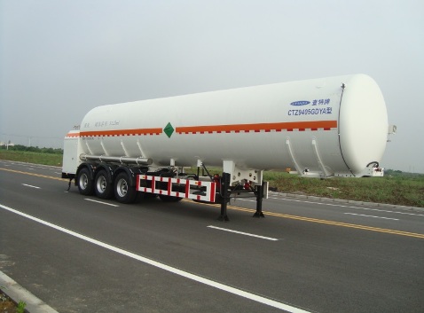 查特12.5米28吨3轴低温液体运输半挂车(CTZ9405GDYA)
