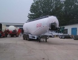 下灰半挂车