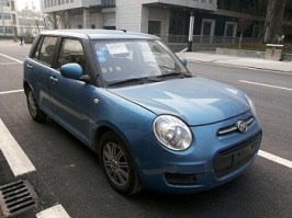 力帆牌LF7132M型轿车