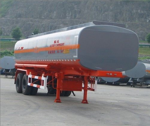 陆氏10米20吨2轴化工液体运输半挂车(LSX9300GHY)