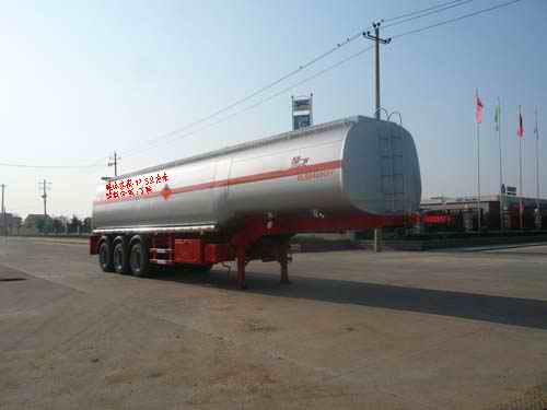 楚飞12米33.5吨3轴化工液体运输半挂车(CLQ9405GHY)