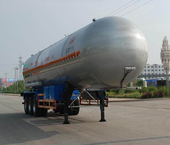 金碧13米25.1吨3轴液化气体运输半挂车(PJQ9401GYQB)