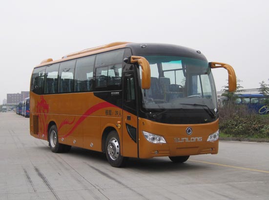 申龙9米24-37座客车(SLK6902F5AN)