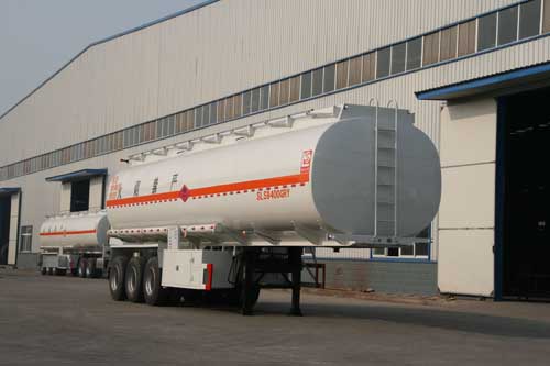 醒狮12米29.2吨3轴易燃液体罐式运输半挂车(SLS9400GRY)
