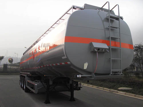 东风13米30吨3轴易燃液体罐式运输半挂车(EQ9400GRYT1)