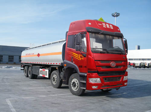 久龙牌ALA5318GYYC4运油车