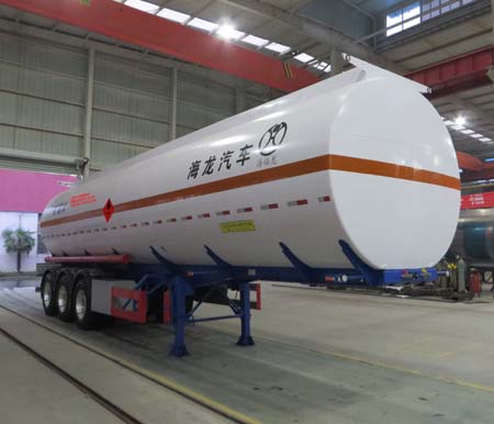 普诚11.4米32.2吨3轴易燃液体罐式运输半挂车(PC9403GRYC1)