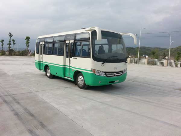 川马6.6米10-23座城市客车(CAT6660N5GE)