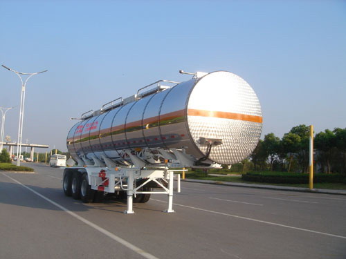 通华11.3米31.5吨3轴化工液体运输半挂车(THT9400GHYE)