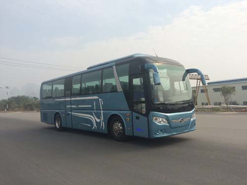 桂林大宇11米24-51座客车(GDW6117HKD3)