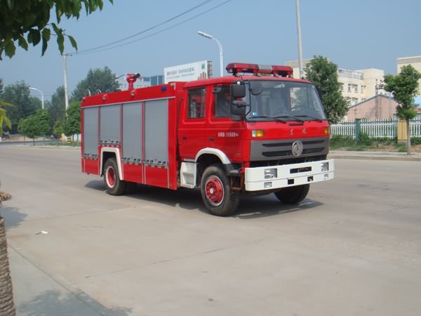 JDF5151GXFSG70/A 江特牌水罐消防车图片