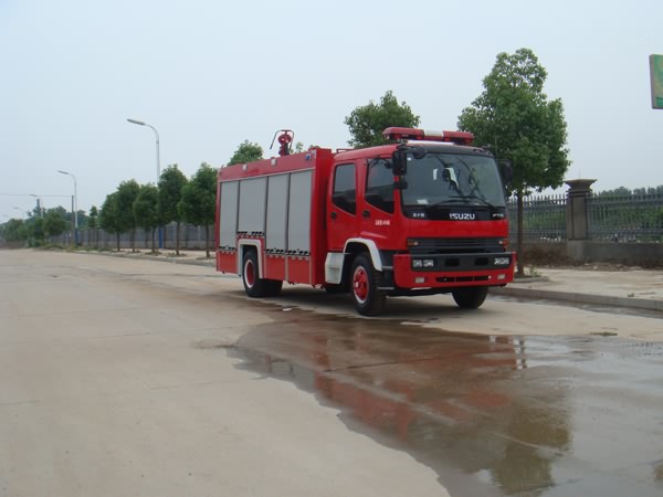 JDF5152GXFSG60/A 江特牌水罐消防车图片