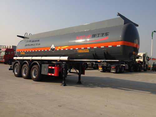 瑞江11米31.9吨3轴化工液体运输半挂车(WL9400GHYB)