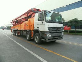 混凝土泵车