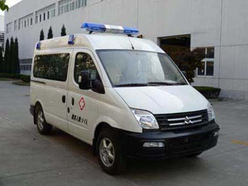宏运牌HYD5030XJHA1D4救护车图片